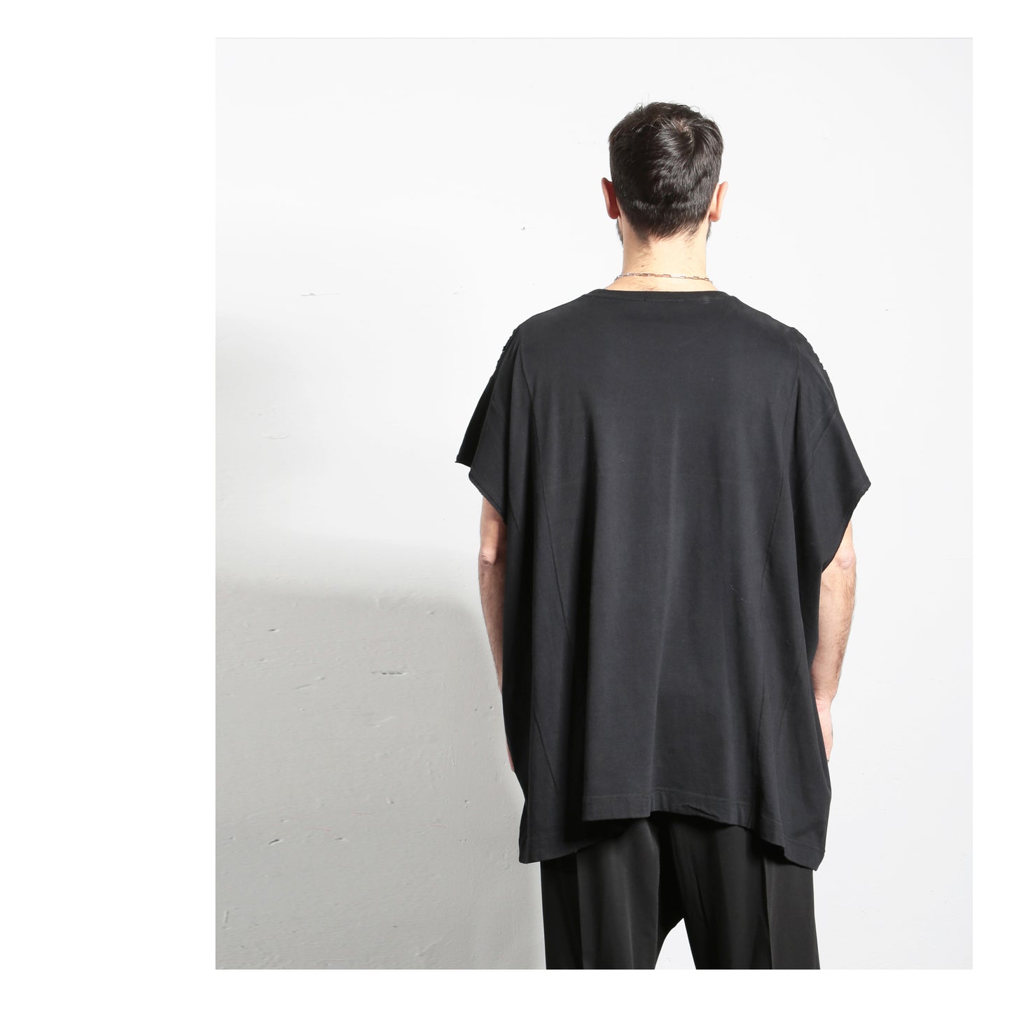 Tunuk T-Shirt Distressed 16-1001  man black