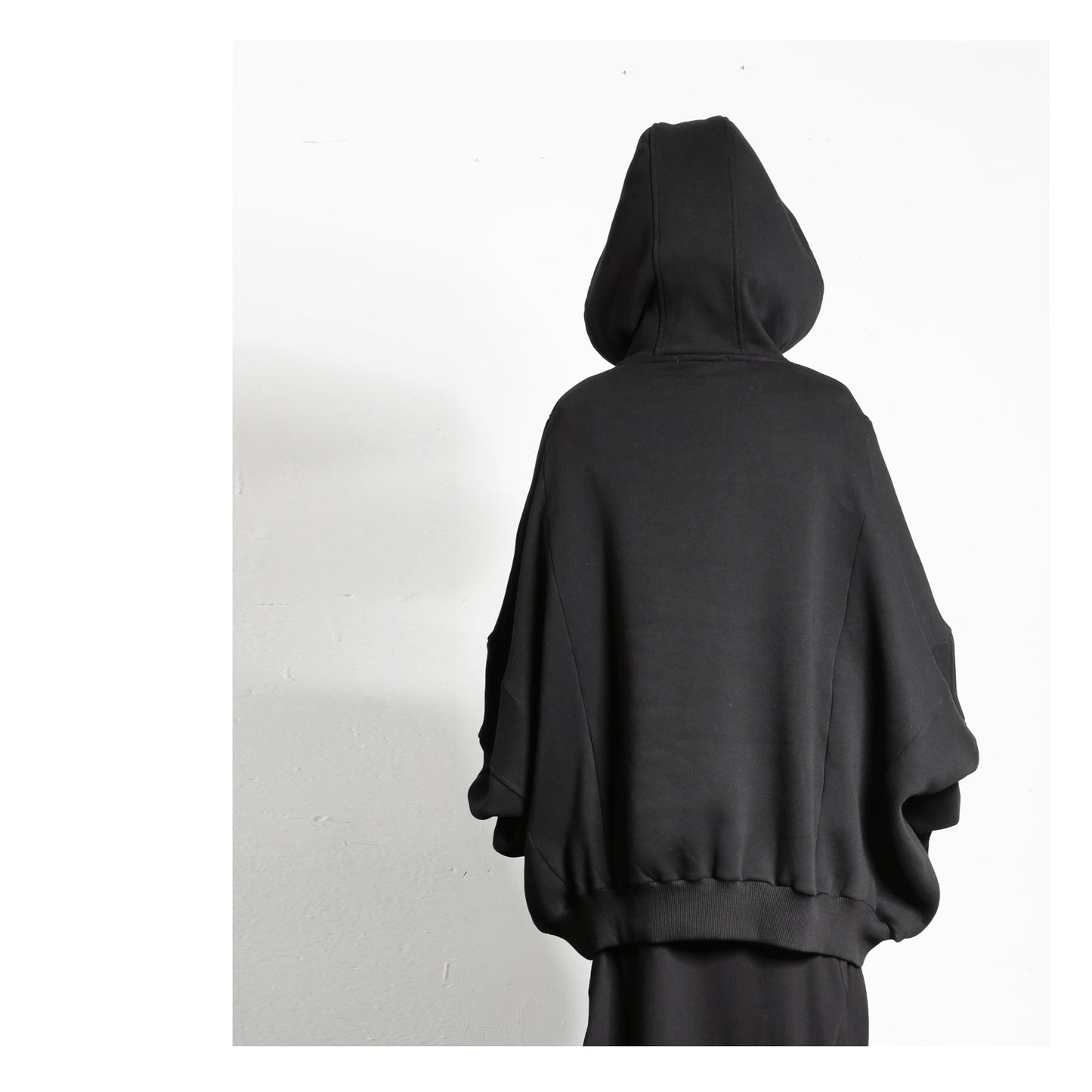 Wide Hoodie 15-2002 woman black